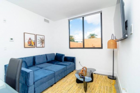 King Bed 2B 2Ba Oasis minutes to Brickell 6 guests